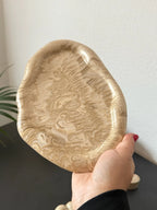 Tabuleiro decorativo artesanal Cloud Mármore Preto e Branco