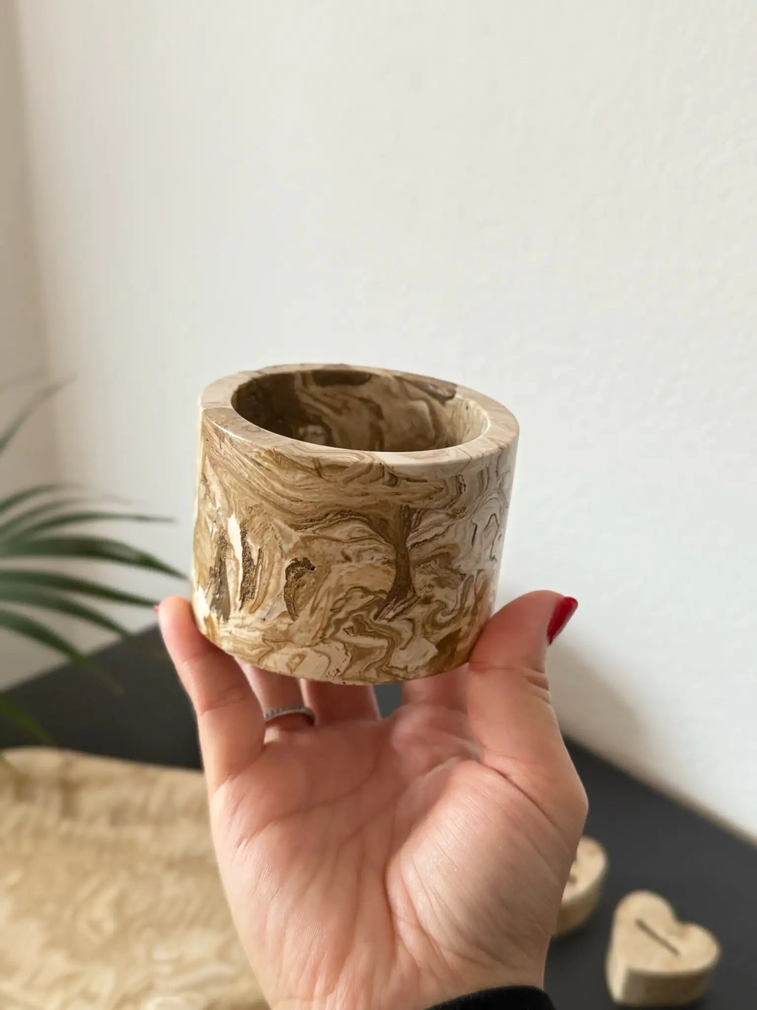 Pote Decorativo Pequeno Branco com Folha de ouro