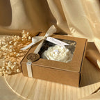 Vela Artesanal em Forma de Peónia com opção de caixa e fragrância - ideal para oferecer